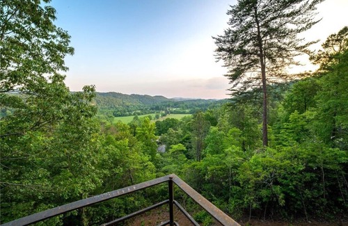 Marble Cabina | Falling Waters - upscale mountain living