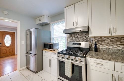 West Falls Church Casa | Falls Church Home w/ Fenced Backyard!