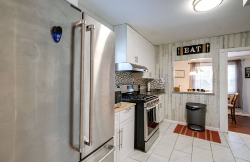 West Falls Church Casa | Falls Church Home w/ Fenced Backyard!
