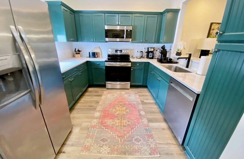Greenville Downtown Cabaña | Falls Park Escape - Steps from everything Downtown
