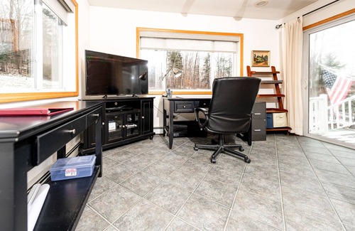 West Dover Casa | FallTime FAMILY VermonT Getaway - Hot Tub- Game Room- Fire Pit