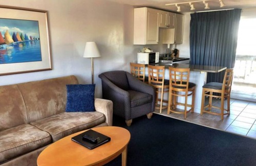 Falmouth Heights Condominio | Falmouth Heights/Cape Cod Beach Resort w private resort beach