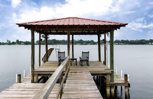 Lakeland Casa | False River Ranch | Perfect Porch & Pier at FR