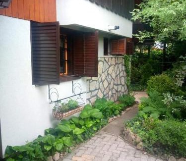 Vonyarcvashegy Casa | Faludi vendégház