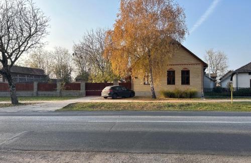 Vojvodina Casa | Falusi ház Tóth György