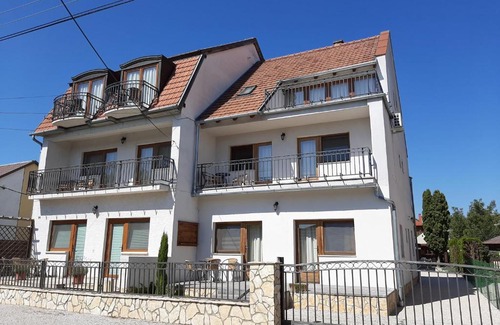 Keszthely Apartamento | Família Apartmanház
