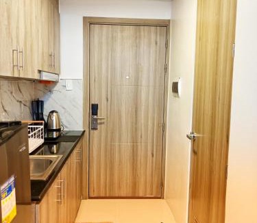 Highway Hills Apartamento | Fame Residence Tower 1 Cozy Hotel Style 1 Bedroom with Balcony pool View