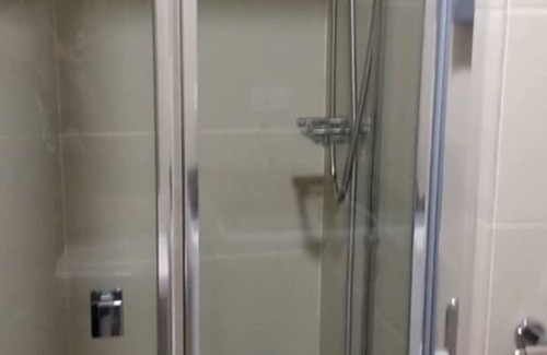 Highway Hills Apartamento | Fame Residences - Apartments