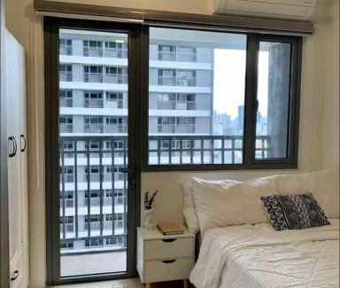 Highway Hills Apartamento | Fame Residences One-Bedroom Condo Unit