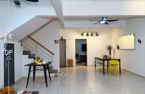 Sri Petaling Casa | Familia Homestay 15pax 4R4B KL