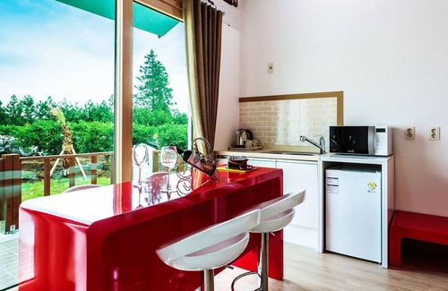 Pyoseon Casa | Familia Pension