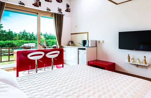 Pyoseon Casa | Familia Pension