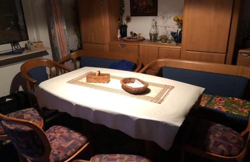Winningen Casa | Familien-Zimmer mit Bad und Garten in Privathaus hell, gemütlich, ruhig, eigenes großes Badezimmer