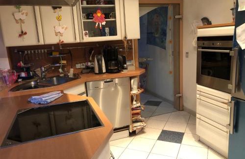 Winningen Casa | Familien-Zimmer mit Bad und Garten in Privathaus hell, gemütlich, ruhig, eigenes großes Badezimmer