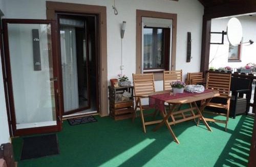Niederemmel Apartamento | familienfreundliche Ferienwohnung Weingarten in Piesport