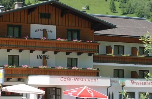 Fusch an der Grossglocknerstrasse Casa | Familienzimmer A+ - Wasserfall, Hotel
