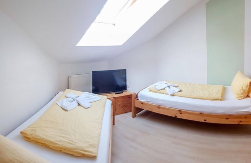 Wagerberg Cama Y Desayuno | Familienzimmer - 2 Nächte - Thermenpension Gigler
