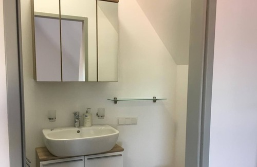 Neusiedl am See Apartamento | Familienzimmer, Dusche, WC - Pension Seeblick Latzko