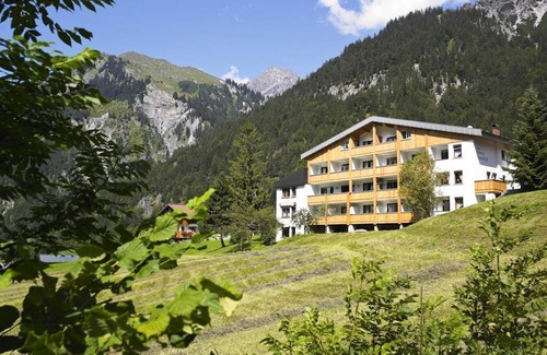 Wald am Arlberg Casa | Familienzimmer - Hotel Sonnblick