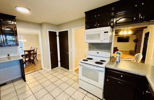 Lincoln Casa | Families Love Frank’s Lakehouse @ Sunset Estates