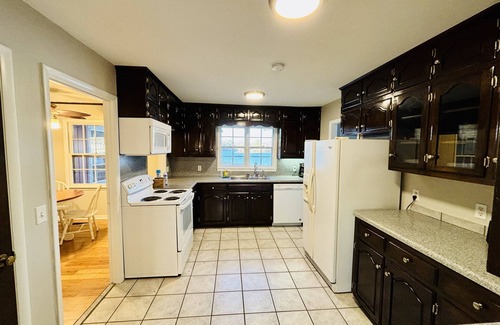 Lincoln Casa | Families Love Frank’s Lakehouse @ Sunset Estates