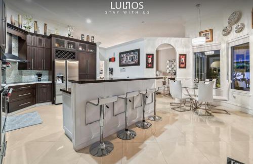 Palmetto Bay Casa | Family 4BR Escape Pool Arcade Sleeps 12 L57