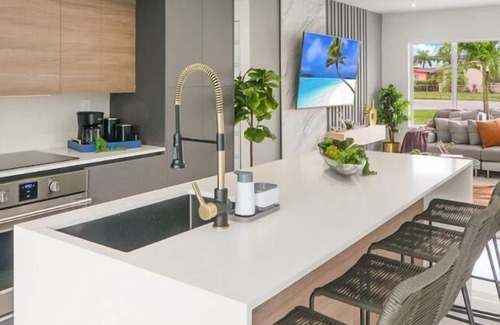 Miami Gardens Casa | Family 5BR Miami: Resort Pool, Sports & BBQ Oasis