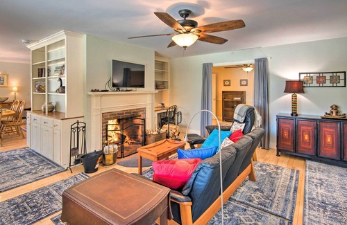 Hillsboro Casa | Family Abode: Steps to Lake w/ Private Dock!