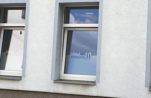 Zwickau Apartamento | Family accommodation at Platz der Völkerfreundschaft - apartment/flat, bathroom, WC,