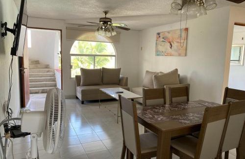 Jimenez Apartamento | Family Apartment 2 Bedrooms Pool 2 Blocks from the Beach