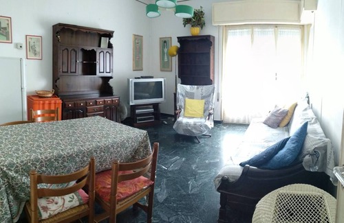 Celle Ligure Apartamento | Apartamento familiar a 200mt. del mar