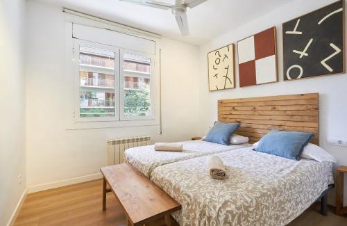 La Maternitat i Sant Ramon Apartamento | Family Apartment Camp Nou by Maison Piñata