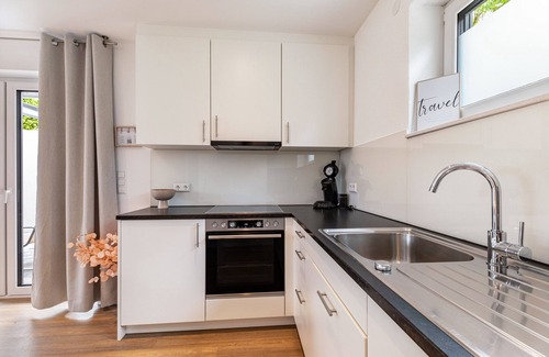 Deffingen Apartamento | Apartamento vacacional "Studio 1 Parkside Apartments" con terraza privada y Wi-Fi