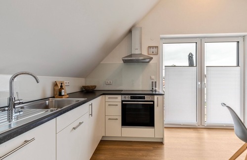 Deffingen Apartamento | Apartamento familiar Fewo Parkside S6 | 8 min Legoland | Balcón y aparcamiento