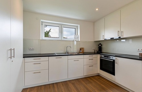 Deffingen Apartamento | Apartamento vacacional "Studio 4 Parkside Apartments" con balcón y Wi-Fi