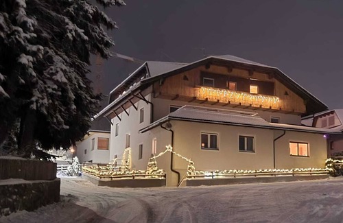 San Lorenzo di Sebato Apartamento | Apartamento familiar con garantía de bienestar.