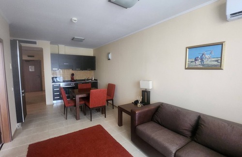 Pomorie Apartamento | Family apartment with direct access to the beach - Apartment Sunset resort C4-17
