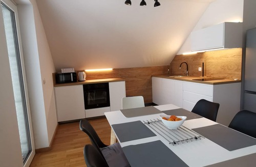 Visoko Apartamento | Apartma mansarda-Apartamento-Apartamento-Baño con ducha-Vista a la Montana