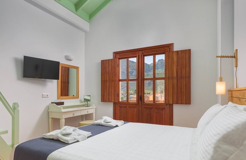 Pedi Apartamento | Apartamento Familiar con vistas al mar B, Symi