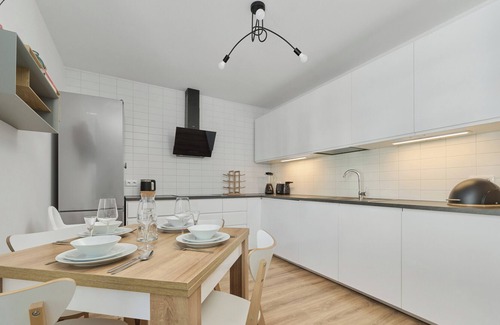 Psie Pole Apartamento | Family Apartment Wrocław by Renters