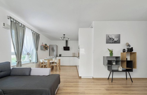 Psie Pole Apartamento | Family Apartment Wrocław by Renters