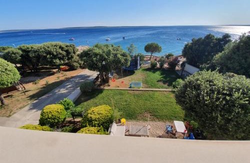 Mandre Apartamento | Family Apartments Iris 20m from the beach, in Mandre