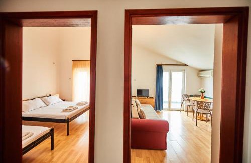 Velji Vinogradi Apartamento | Family Apartments Mont Budva
