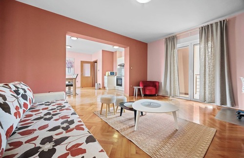 Suha Punta Apartamento | Family Apt Lavanda (Neda) - Seafront, Rab Island