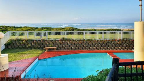 Aston Bay Apartamento | Family Beach Escape: fully-equipped 6 sleeper apartment