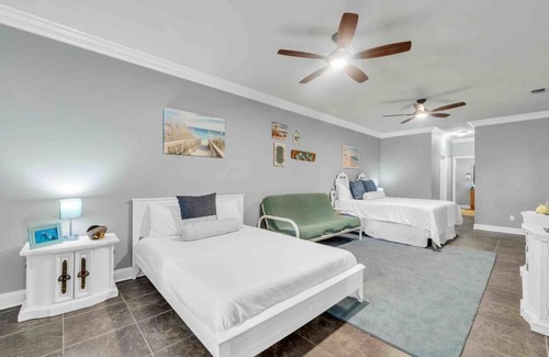 Fort Walton Beach Casa | Family Beach Getaway Spacious FWB 4-Bedroom House