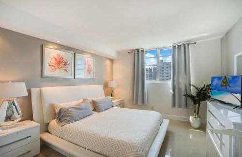 Sunny Isles Beach Apartamento | ⌘Family Beach Home w Amazing Water Views - Upgraded Unit ⌘