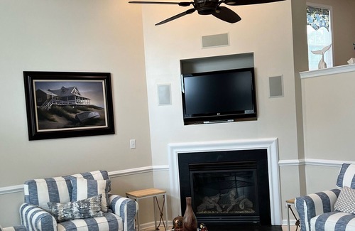 Bayside Casa | Family beach house, minutes to OCMD boardwalk & Assataque Island.