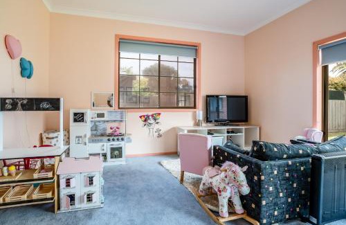 Barwon Heads Casa | Family Beach House Near Barwon River & Beaches
