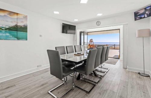 Pevensey Casa | Family Beachfront Bliss Sleeps 10